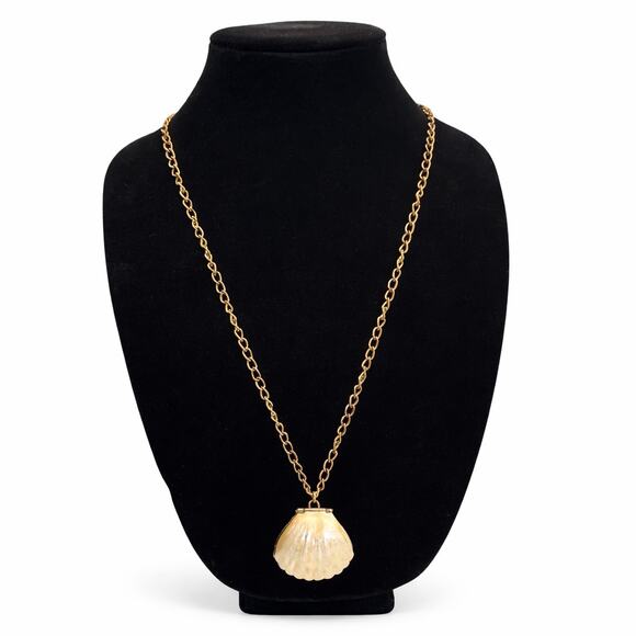 Disney Couture Jewelry - Disney Couture Mermaid Clamshell Ariel Necklace Anything for Love Pendant Whimsy